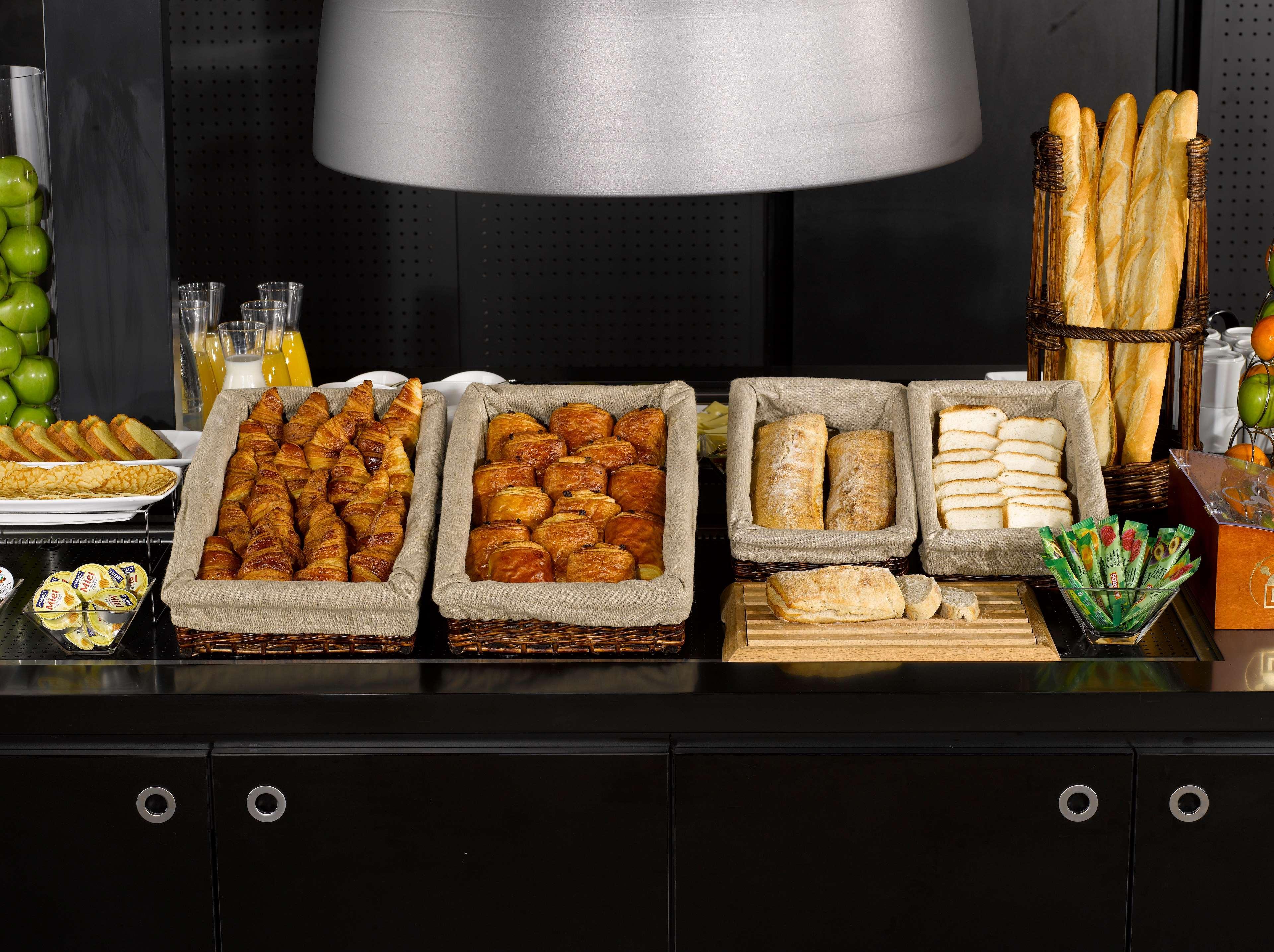 Campanile Metz Est Technopole - Restaurant Hotel Екстериор снимка
