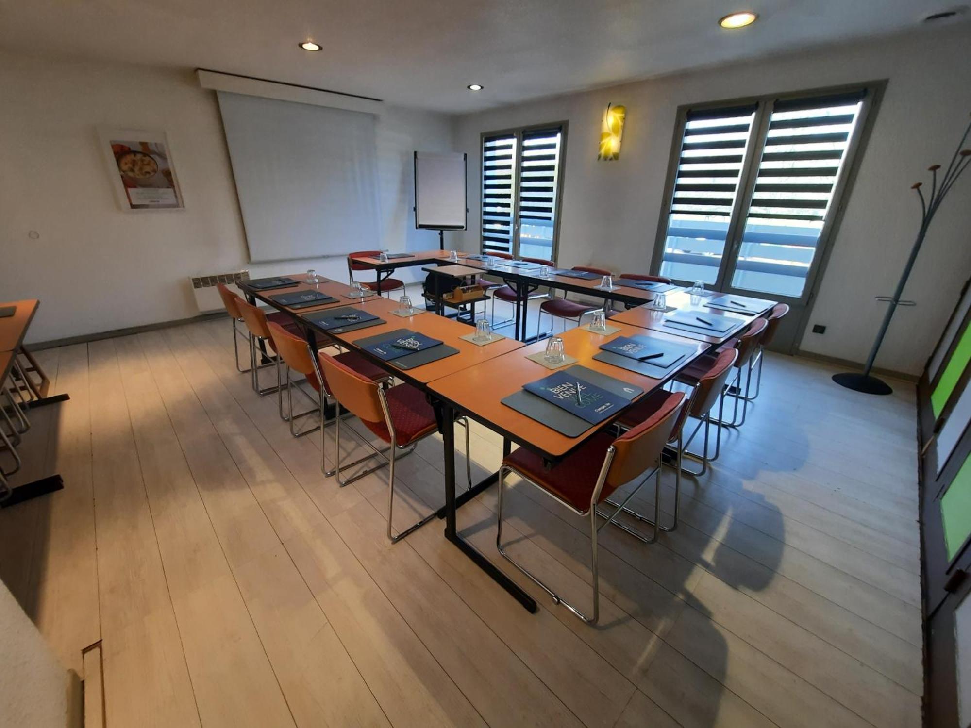 Campanile Metz Est Technopole - Restaurant Hotel Екстериор снимка