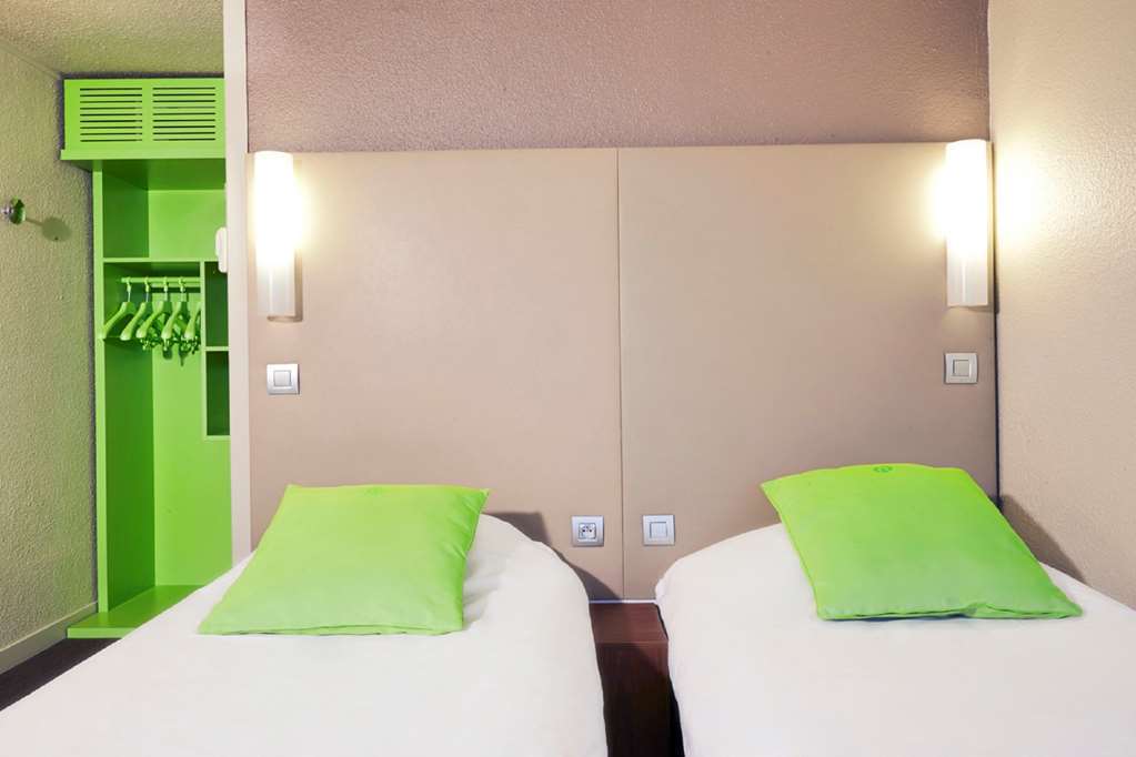 Campanile Metz Est Technopole - Restaurant Hotel Стая снимка